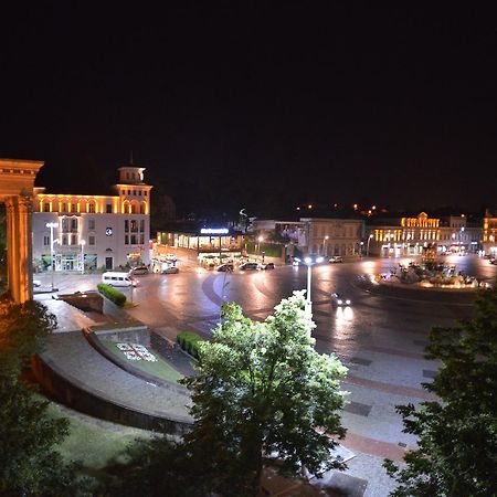 Central Apartments Kutaisi Exterior photo